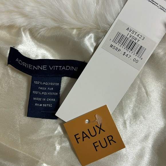 Bundle Faux Fur scarf 🧣& Trapper Hat -Ivory - Picture 16 of 17